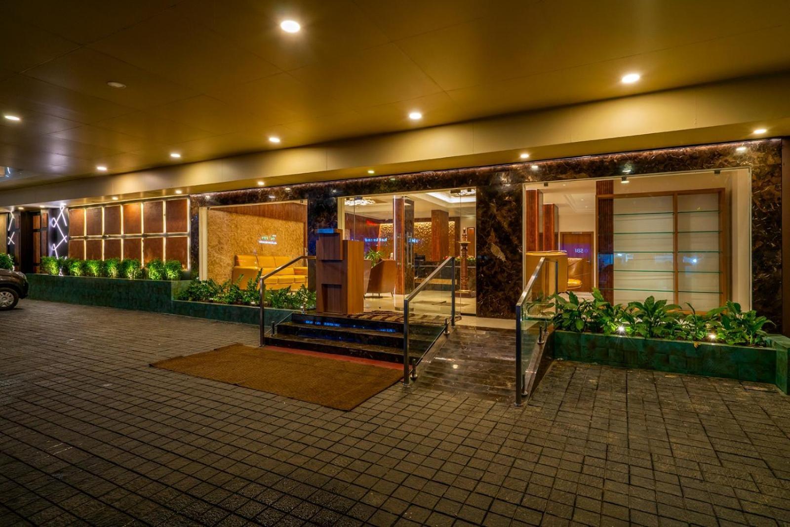 Hotel Malika Residency Ettumanoor Luaran gambar